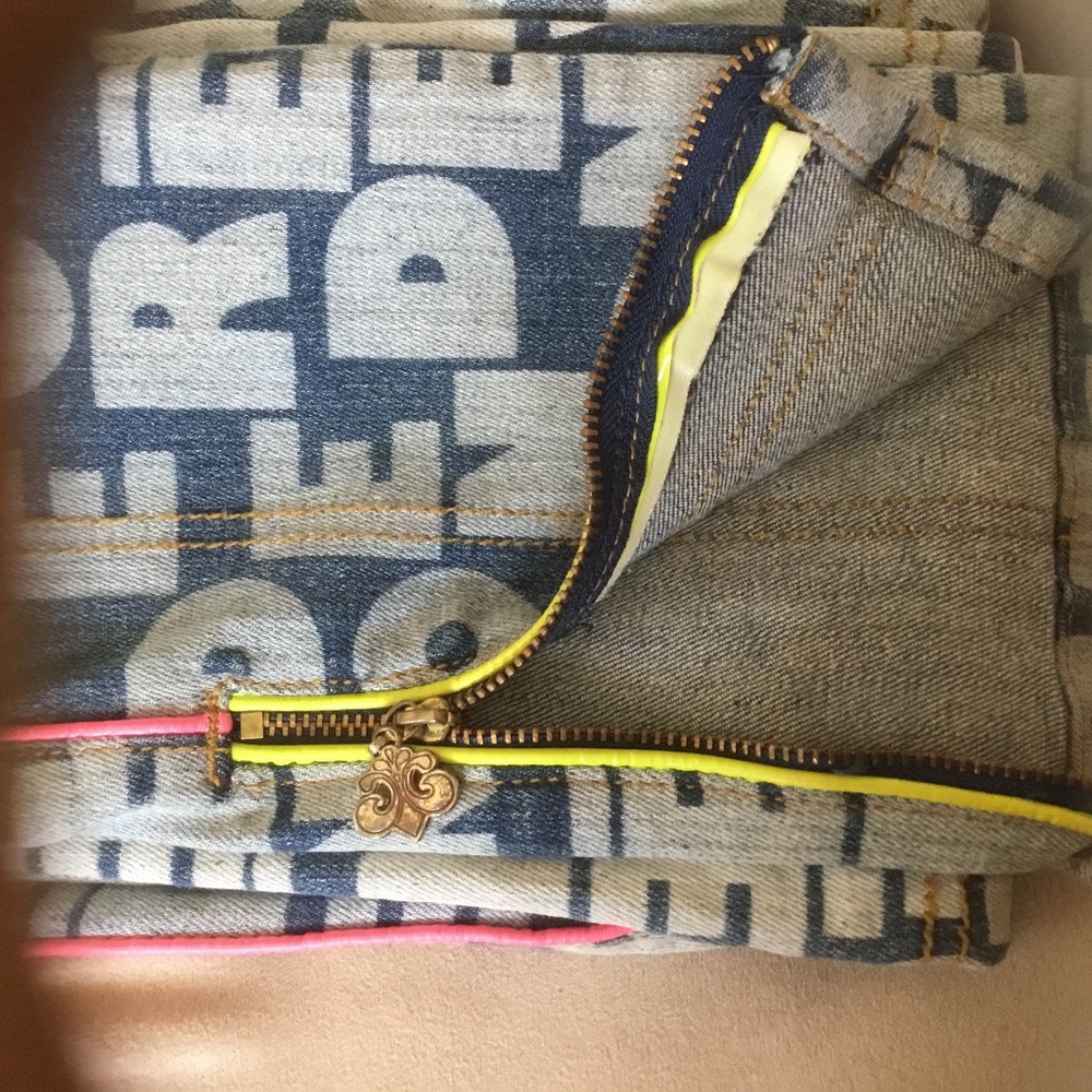 Unique Beyoncé Dereon All Over Jeans (Lapel flap needs stitching) NICE! - Picture 8 of 16